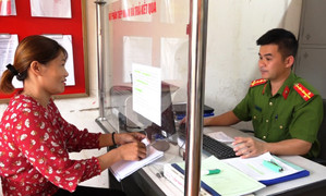 35 thủ tục hành chính chuyển về công an xã giải quyết khi bỏ công an cấp huyện