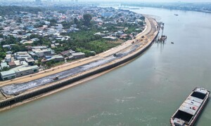 Sau hơn 3 năm thi công, đường ven sông hơn 5 km ở Đồng Nai vẫn dở dang