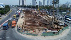 Chủ tịch TP.HCM yêu cầu đẩy nhanh tiến độ hoàn thiện nút giao An Phú