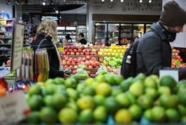 Người Mỹ quay cuồng hứng hệ lụy từ đòn thuế quan mới của ông Trump