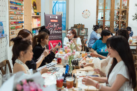 Chiến dịch ‘Sống để yêu thương phụ nữ’