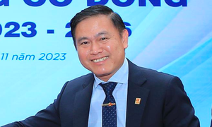 Phó Chủ tịch Trần Anh Tú từ chức, VFF vào thế khó