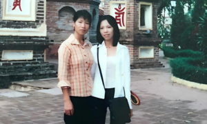 Con được cứu nhờ 8 chỉ vàng mượn 21 năm trước, người mẹ mong mỏi tìm lại ân nhân