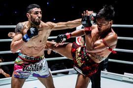 Cao thủ Muay Thái ra đòn nhanh như chớp, đối thủ 'ngủ gật' ngay lập tức