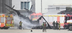 Drone va chạm trực thăng quân sự ở Hàn Quốc, cả hai cháy rụi