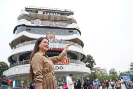 Tòa nhà 'Hàm cá mập' bị phá dỡ trước 30/4, người Hà Nội nuối tiếc