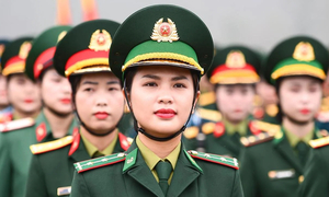 Những nữ chiến binh xinh đẹp tại lễ hợp luyện diễu binh kỷ niệm 30/4