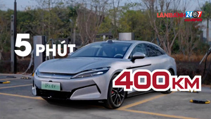 Cận cảnh xe điện BYD sạc siêu tốc 5 phút đi 400 km, nhanh như đổ xăng