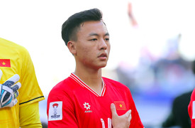 HLV Kim Sang-sik loại 3 cầu thủ trước giờ tuyển Việt Nam đấu Campuchia