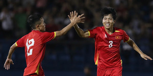 Trực tiếp bóng đá Việt Nam 2-1 Campuchia: Đội khách ghi bàn