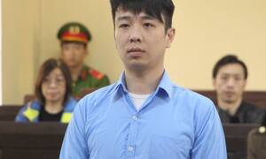 Uống 5 lon bia, nam du khách gây tai nạn khiến bạn gái tử vong