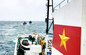 Kịp thời cứu kéo 2 tàu cá cùng ngư dân gặp nạn