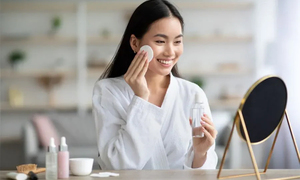 7 điều cần tránh khi dùng nước hoa hồng dưỡng da