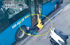 Đình chỉ tài xế xe buýt bất cẩn đóng cửa xe khiến nữ sinh bị kéo ngã 