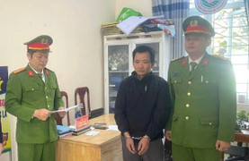 Bắt giam 'yêu râu xanh' nhiều lần hiếp dâm 2 cháu gái ở Quảng Trị