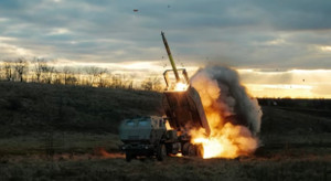 Ukraine tung 'hỏa thần' HIMARS tập kích cơ sở năng lượng Nga