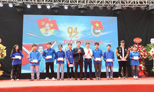 Sinh viên Cao đẳng Phát thanh Truyền hình I hưởng ứng tháng Thanh niên