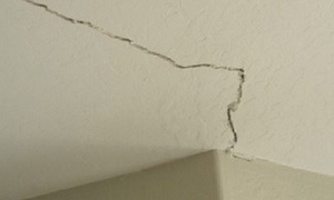 Nhà mới xây bị nứt tường: Nguyên nhân và cách xử lý