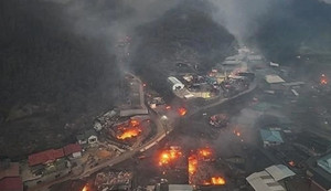 Cháy rừng ở Hàn Quốc: 18 người chết, thiêu rụi ngôi chùa 1.300 năm tuổi