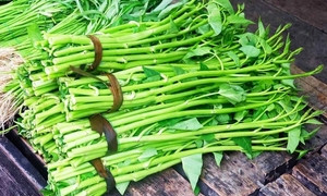 Ai không nên ăn rau muống?