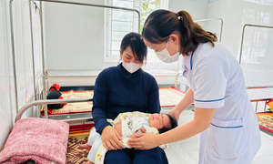 Đảng viên sinh con thứ 3 không bị kỷ luật