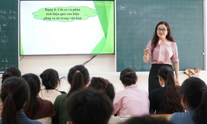 Thuê giáo viên đến nhà kèm con học có bị tính là dạy thêm?