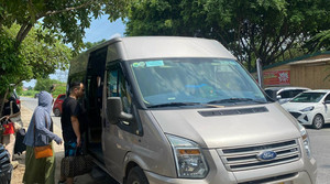 Hà Nội cấm xe khách từ 16 chỗ trở lên vào hai phố quanh Lăng Bác