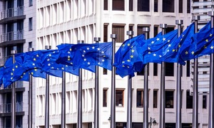 Thương chiến Mỹ - EU khởi động