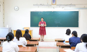 Số trung tâm dạy thêm tăng vọt sau quy định cấm học thêm trong trường