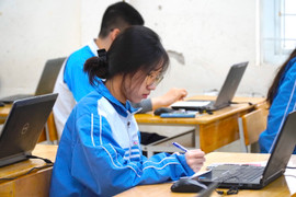 Hơn 1.000 thí sinh thi đánh giá năng lực, tranh suất vào ĐH số đầu tiên Việt Nam