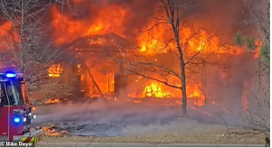 Máy bay rơi xuống khu dân cư ở Mỹ, khả năng không hành khách nào sống sót