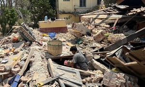 Nắng nóng gần 40℃, người dân Myanmar xoay sở với hậu quả động đất