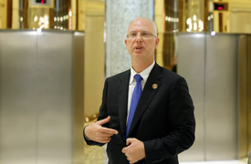 Nga - Mỹ bắt đầu đàm phán về kim loại đất hiếm