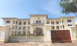 Chủ nhà hàng viết đơn tố văn phòng huyện nợ 'tiền tiếp khách'