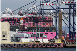 Mỹ chấm dứt miễn thuế với hàng giá rẻ từ Trung Quốc