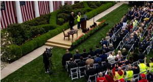 Ông Trump vừa 'thả quả bom hạt nhân' vào hệ thống thương mại toàn cầu