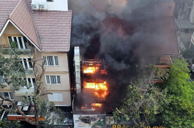 Nhà hàng Bò tơ quán mộc ở Mỹ Đình bốc cháy ngùn ngụt