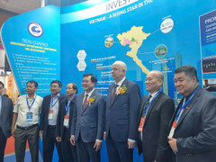 Phó Thủ tướng Belarus dự Hội chợ Thương mại Quốc tế Việt Nam