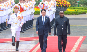 Chủ tịch nước Lương Cường chủ trì lễ đón Tổng thống Burundi và Phu nhân