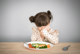 Trẻ lười ăn rau, có thể bổ sung chất xơ từ đâu?