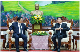 Thủ tướng Phạm Minh Chính gặp Lãnh đạo CHDCND Lào
