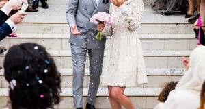 Đại gia dỏm cầu hôn với vali đầy tiền giả, cô gái bị lừa gần nửa tỷ đồng