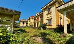 Hoang phế hàng loạt trụ sở sau 5 năm sáp nhập huyện ở Quảng Ngãi