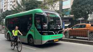 Xe điện – 'Vũ khí xanh' trước cuộc khủng hoảng CO₂