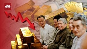 Giá vàng lên xuống thất thường: Người thu nhập thấp có nên quyết định 'xuống tiền'?
