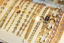 Giá vàng hôm nay 11/4: Vẫn tăng 'bốc đầu', đắt nhất lịch sử