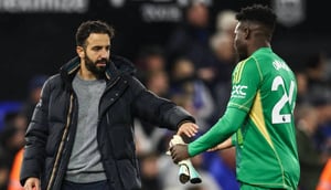 Liên tiếp mắc sai lầm, Andre Onana bị gạch tên khỏi đội hình Man Utd?