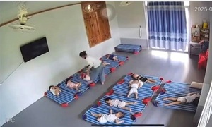Bảo mẫu đánh đập, nhét thanh nhựa vào miệng trẻ: Công an Quảng Nam thông tin