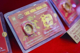 Người mua vàng lãi đậm, giá vàng có tiếp tục lập đỉnh mới?