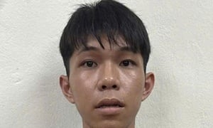 Bắt giữ thanh niên chuyên cướp giật ở tiệm vàng tại Hà Nội